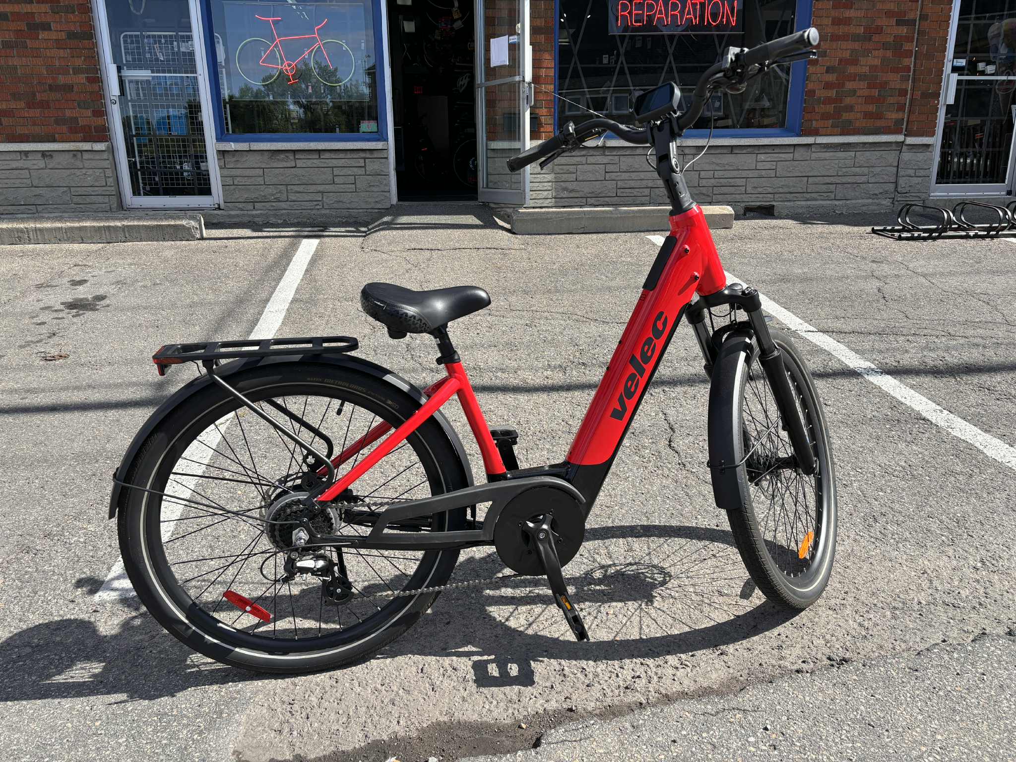 Électrique démonstrateur Velec E3 2025